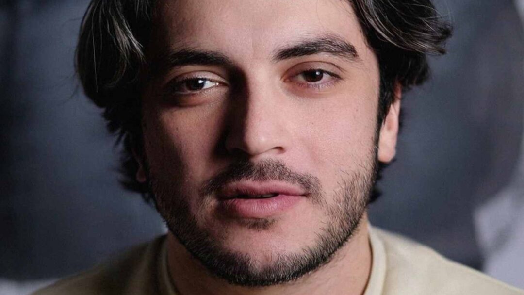 Portrait Khesrau Behroz